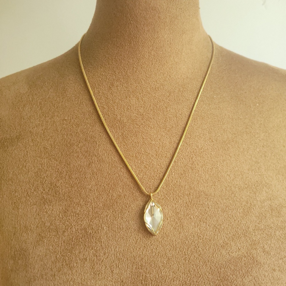 Swarovski Citrus Pendant Gold Tone Marquise Crystal Necklace 15-17in Luxury